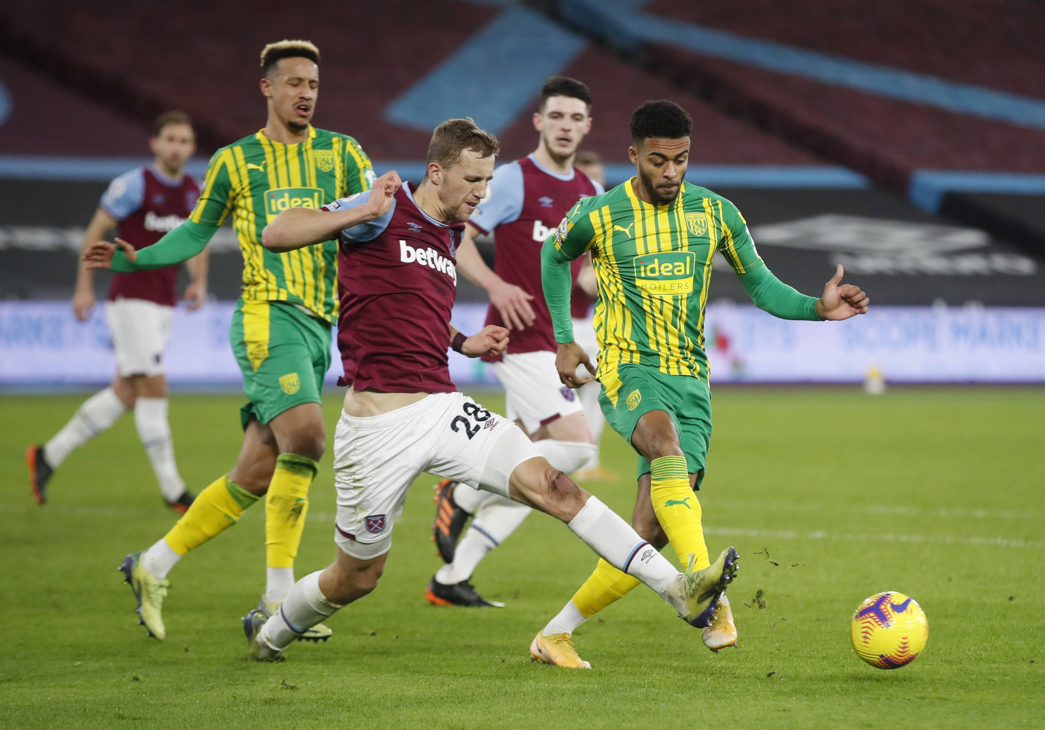 中场与边路 中场与边路